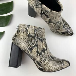 Franco Sarto Kortney Ankle Boots Heels Snakeskin Print Women's 7
